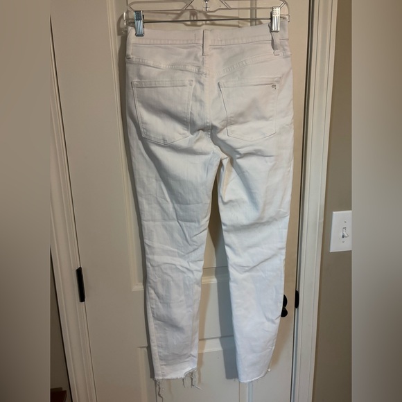 Madewell Women’s 9” High-Rise Distressed Skinny Crop Jeans with Raw Hem - Picture 4 of 9